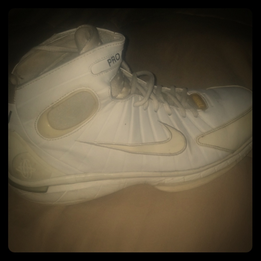 Size 11 Nike Zoom Air Pro City MN Practice shoes